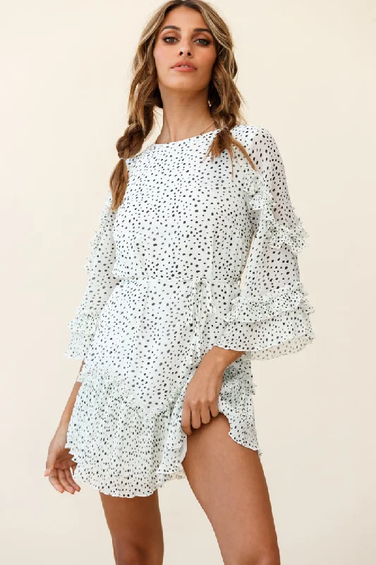 Yours Sincerely Three-Quarter Sleeve Accordion Pleat Dress Speckle Print White